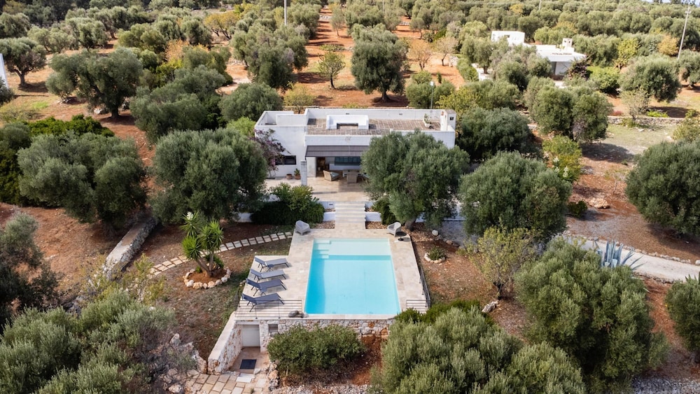 Villa Opale con Piscina by Wonderful Italy — 4-Star Luxury Hotel in Carovigno, Italy