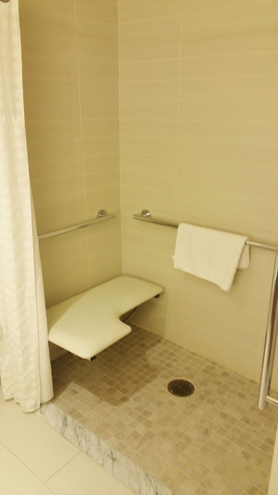 DoubleTree by Hilton Hotel Binghamton - photo 15