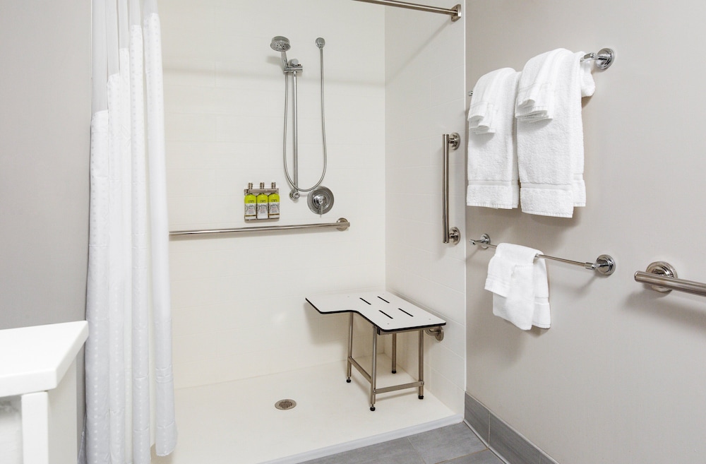 Holiday Inn Express & Suites Sanford Lake Mary by IHG - photo 20