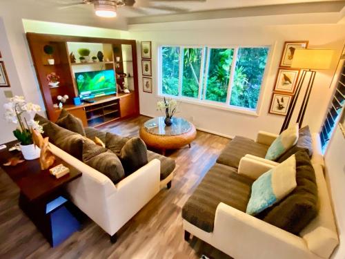 Gated Tropical Estate In Kailua Kona With Hot Tub — Kailua Kona