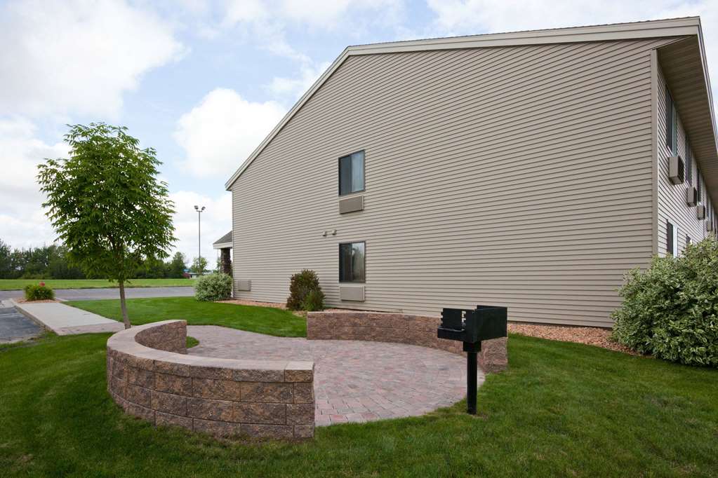 AmericInn by Wyndham Thief River Falls - photo 14