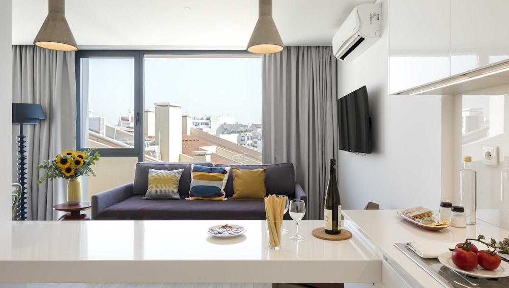 Lisbon Serviced Aparments Parque — 4-Star Luxury Hotel in Lisbon, Portugal