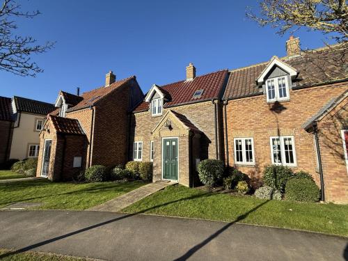 Puffin Perch Part of the The Bay Filey Holiday Village with pool gym and direct beach access pub restaurant tennis and meadows walks in Filey, United Kingdom