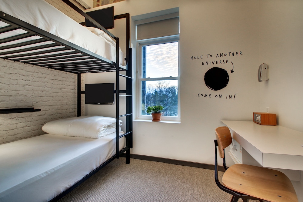Hotel Hive - photo 28