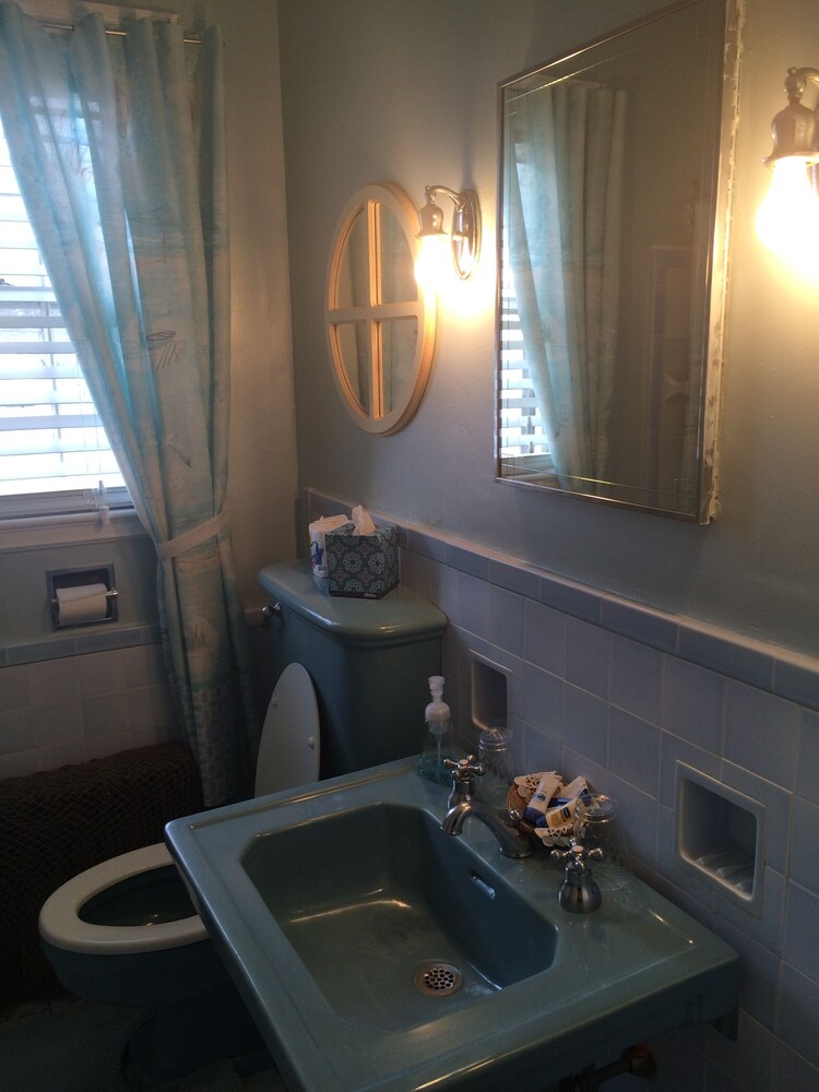 Harborview Inn - photo 10