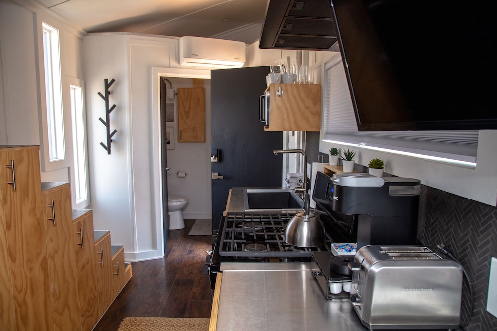 Trail and Hitch Tiny Home Hotel and RV - photo 28