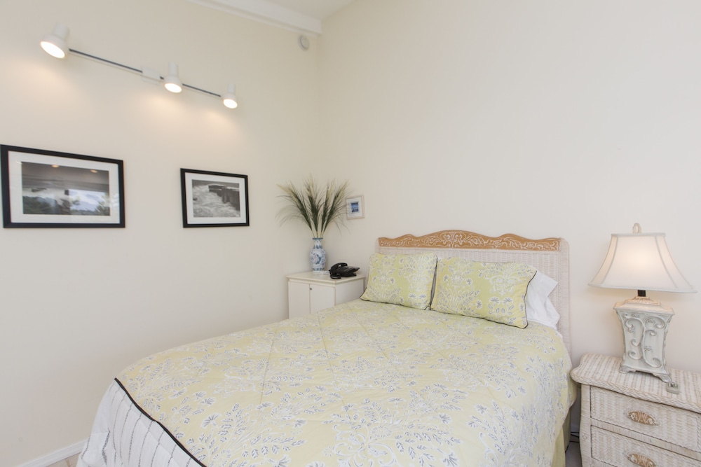 Driftwood Resort - photo 20