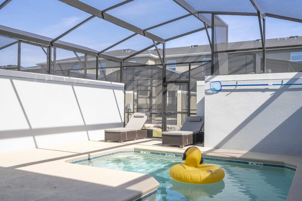 Stunning 4 Bd W Pool @ Storey Lake Resort 2613 - photo 12