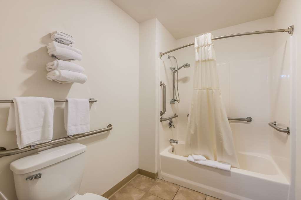 Econo Lodge Rice Lake - photo 23