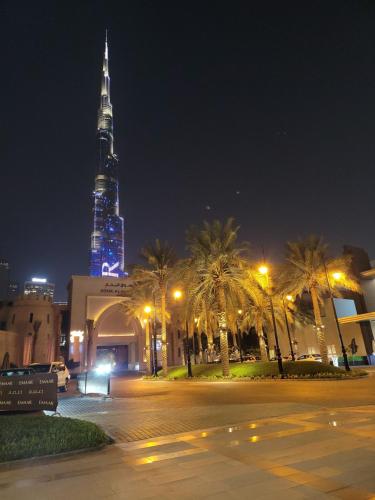 Burj Dubai Area 5min Walk Luxury 2 Bedroom Apartment — 4-Star Luxury Hotel in Dubai, United Arab Emirates