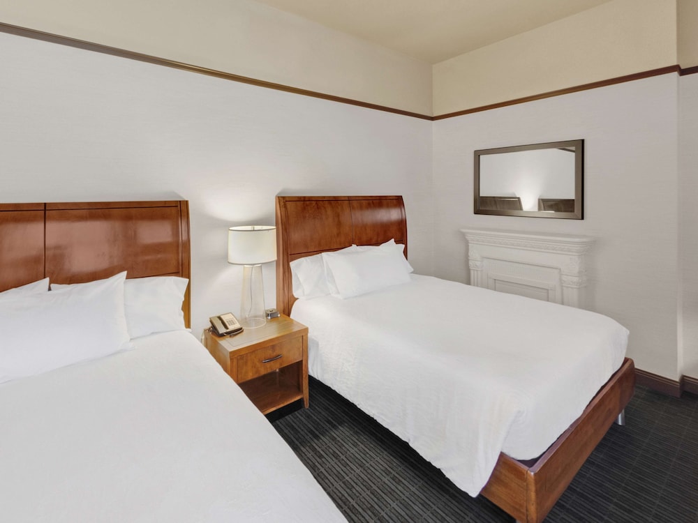 Hilton Garden Inn Milwaukee Downtown - photo 15