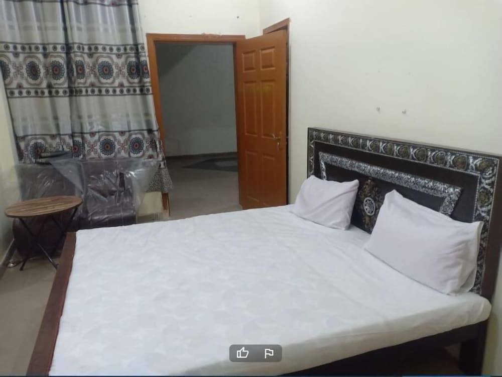Hotel New Garden - last minute hotel in Lahore