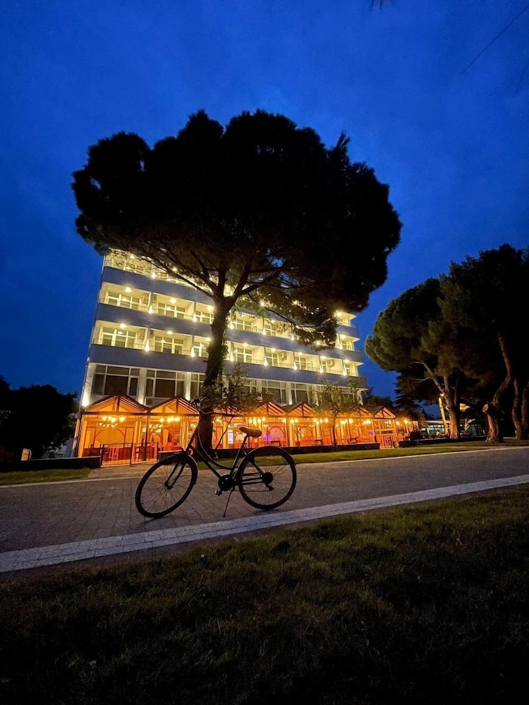 Atay Otel in Erdek, Turkey