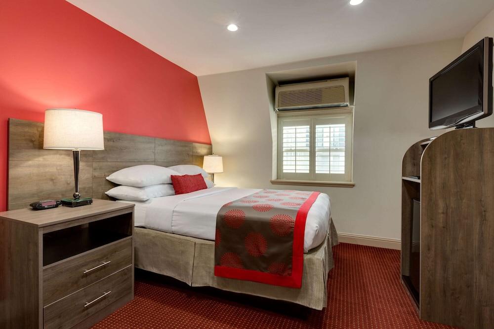 Ramada By Wyndham Oakland Downtown City Center - photo 5