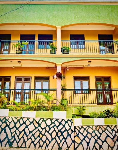 Kiba Cotagges 21612446 — Wakiso