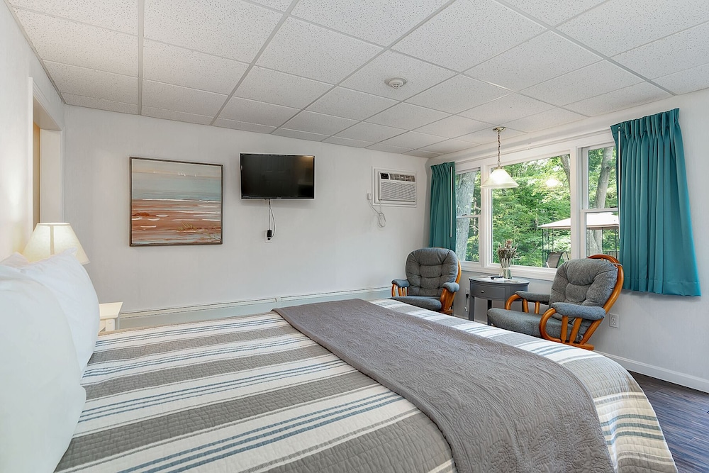 Towne Lyne Motel - photo 87