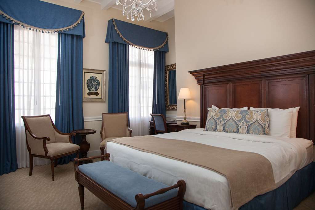 Hotel St. Pierre a French Quarter Inns Hotel - photo 14