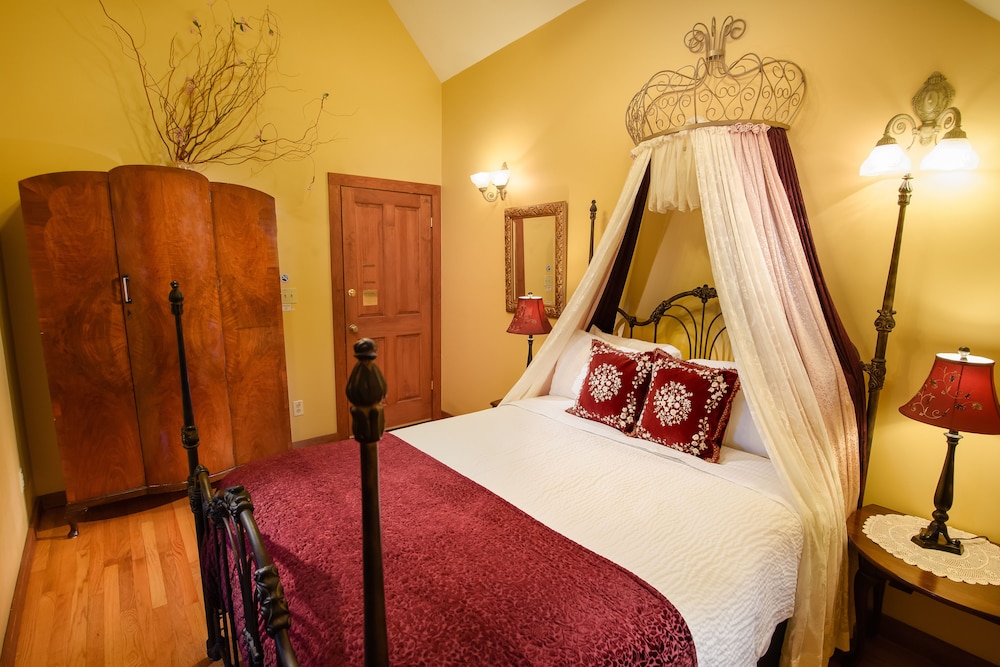 Sweetwater Branch Inn - photo 32
