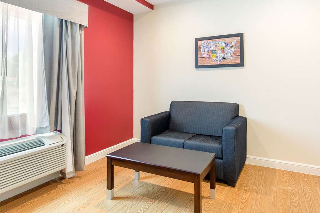 Econo Lodge Inn & Suites Houston Willowbrook - photo 46
