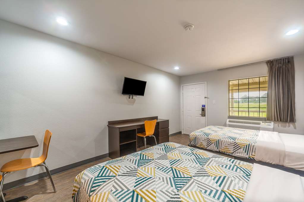 Motel 6 Livingston TX - photo 17