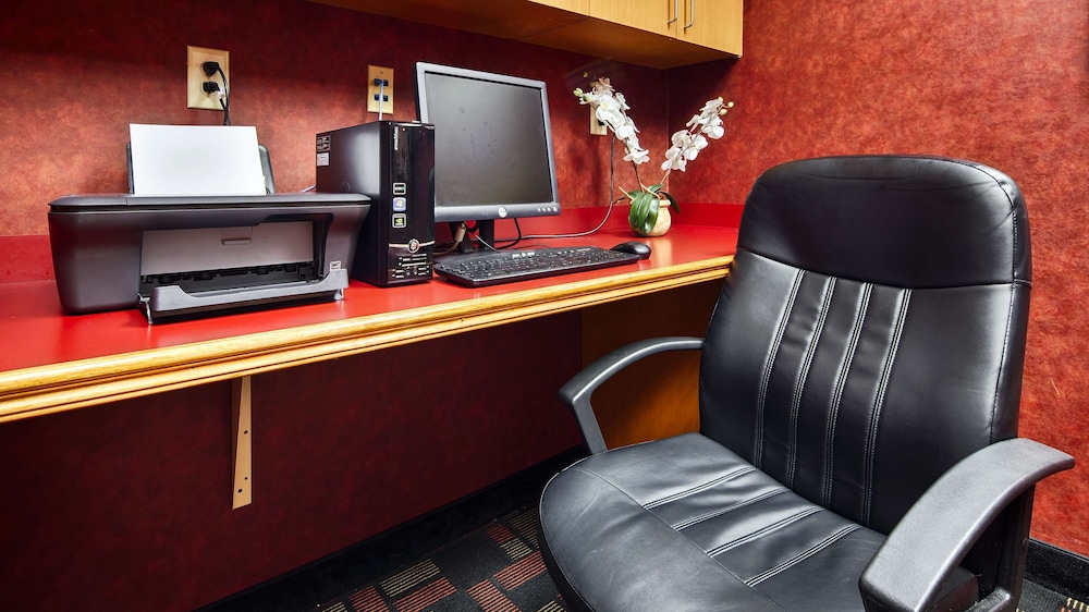 City Express by Marriott Danville - photo 16