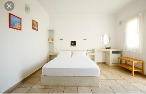 Guardiero in Kythnos, Greece