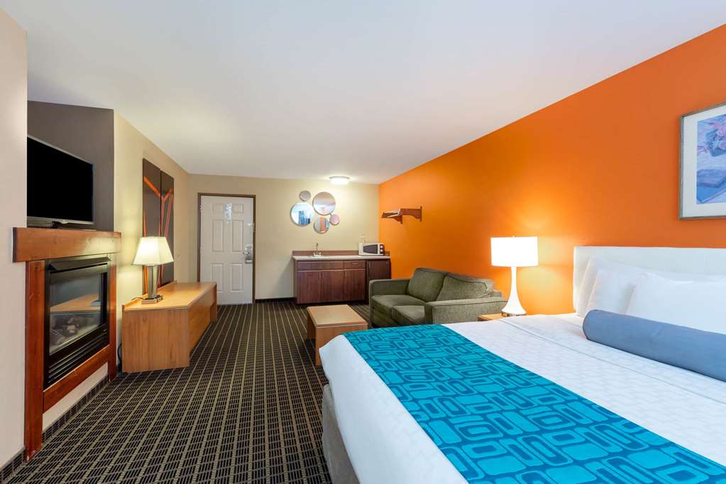 Howard Johnson by Wyndham Leavenworth - photo 11