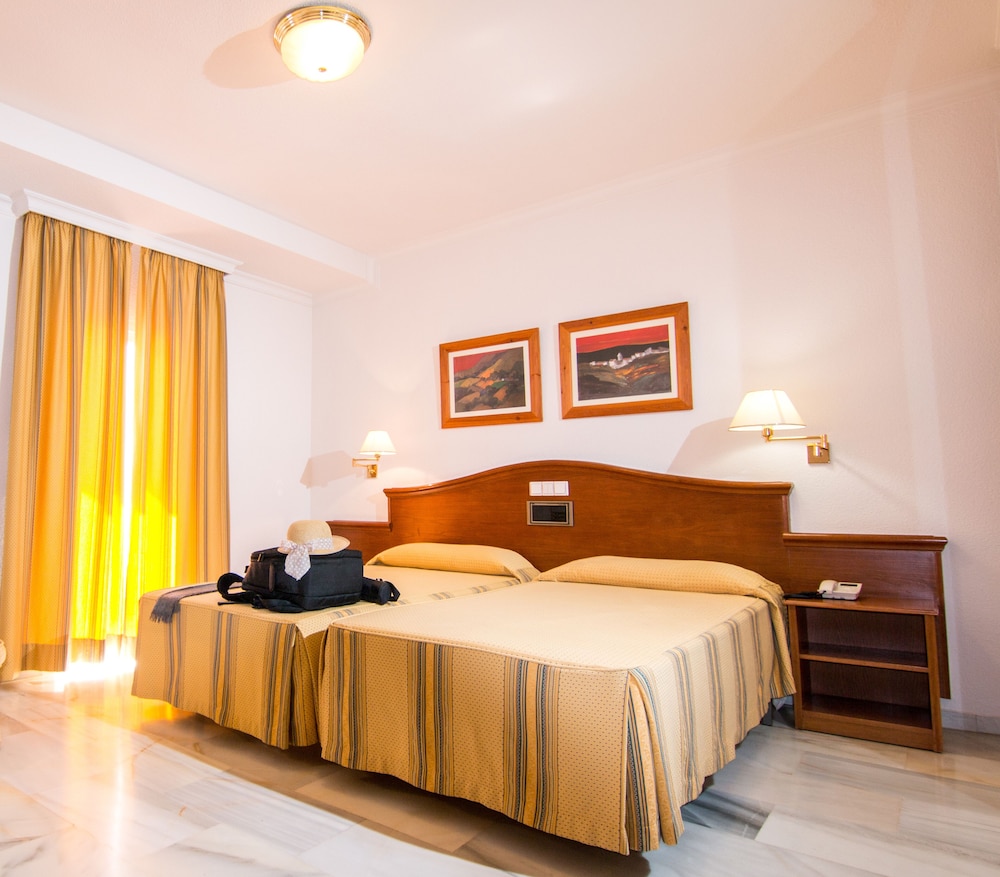 Hotel Abades Loja — Loja