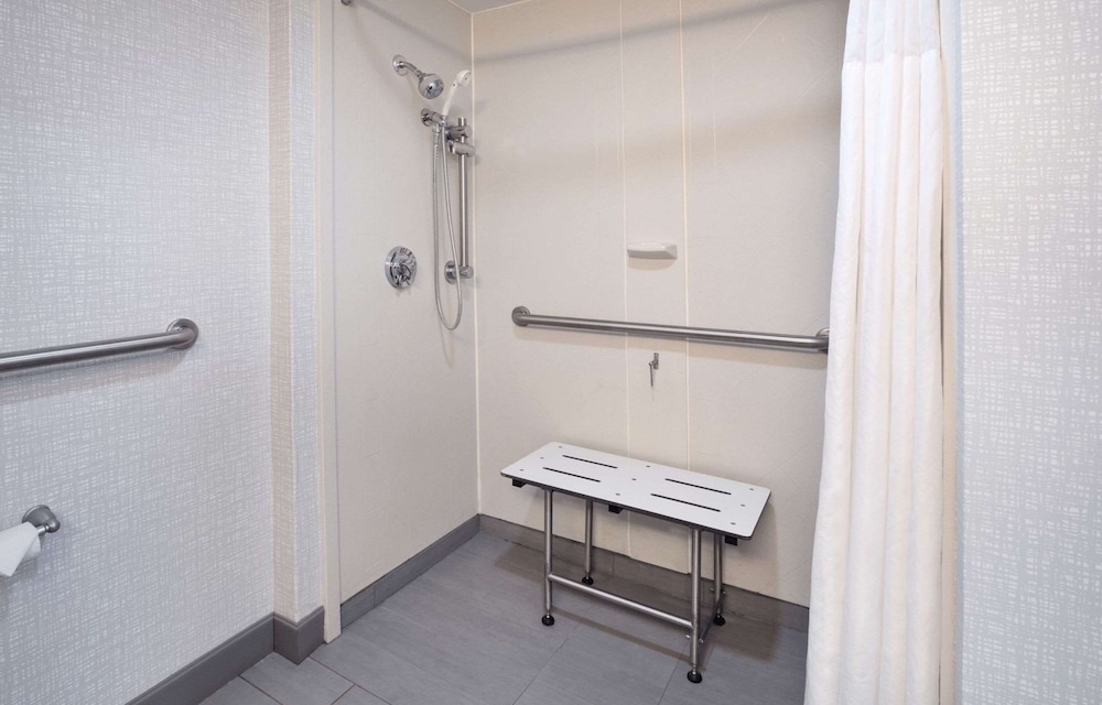 Hampton Inn Cincinnati Northwest Fairfield - photo 14