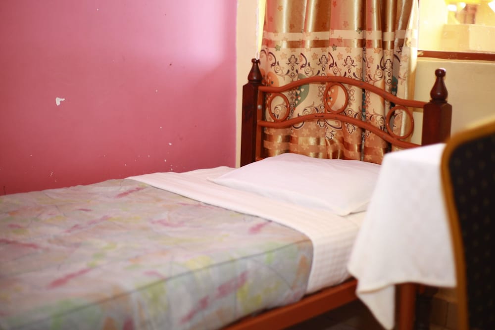 Broad Park Hotel in Mbale, Kenya