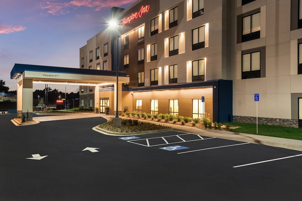 Hampton Inn Batesville - photo 30