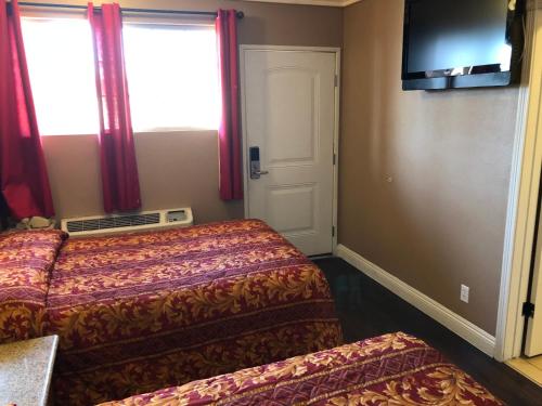 Flight Motel - photo 30