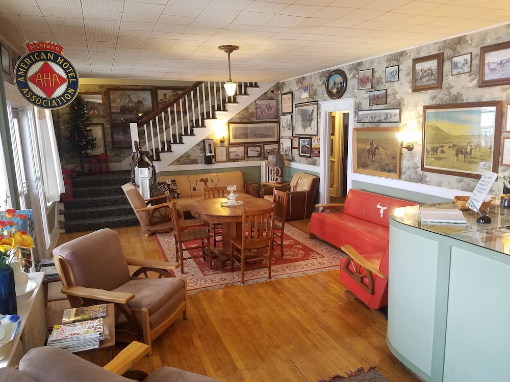 The Kempton Hotel - photo 2