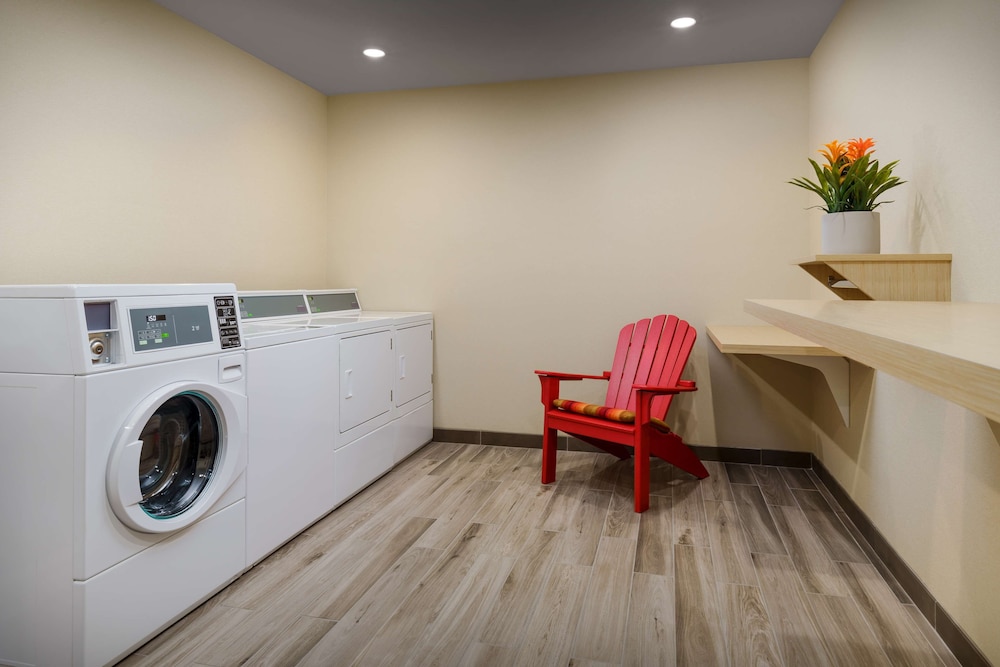Home2 Suites by Hilton North Scottsdale near Mayo Clinic - photo 44