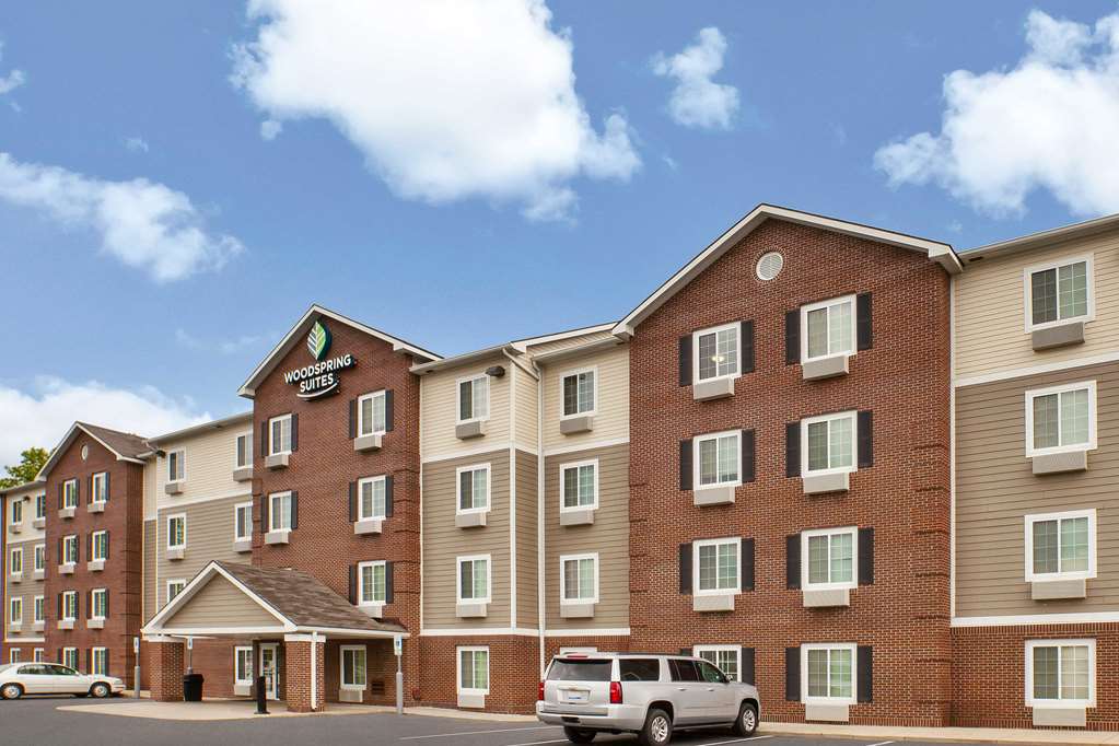WoodSpring Suites Holland Grand Rapids - photo 2