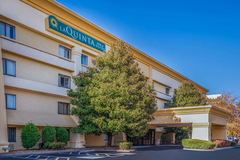 La Quinta Inn & Suites by Wyndham Nashville Franklin - photo 2