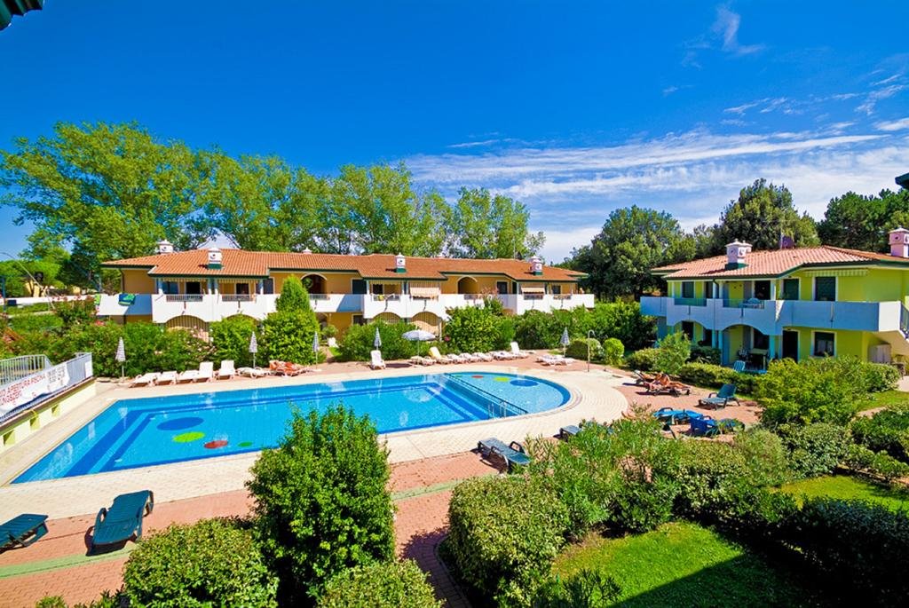 Residence Brenta — 4-Star Luxury Hotel in Bibione, Italy