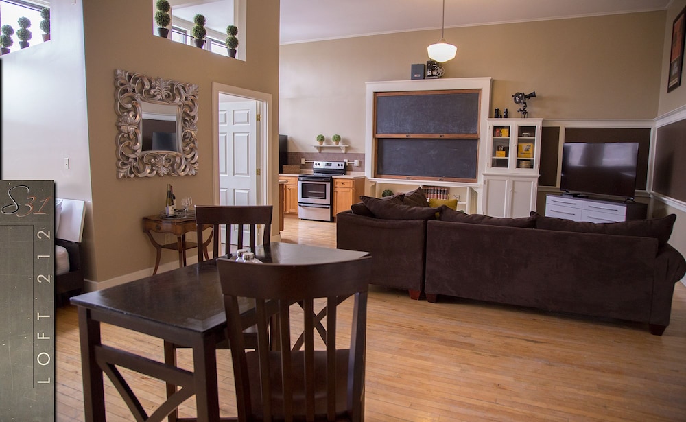 School 31 Lofts at Colors Studios - photo 101