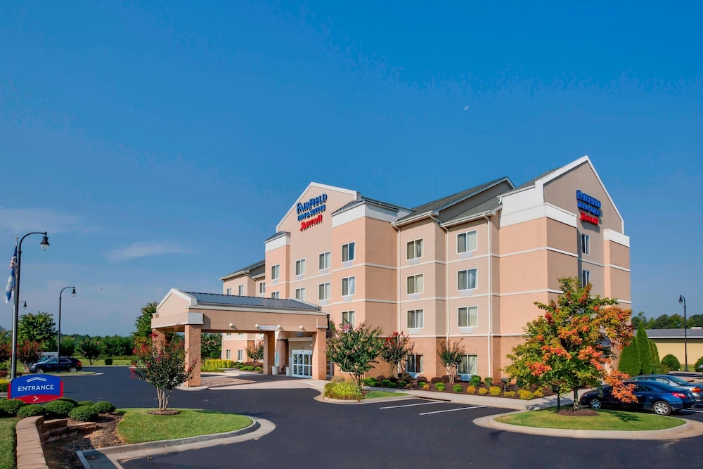 Fairfield Inn & Suites by Marriott South Hill - photo 27