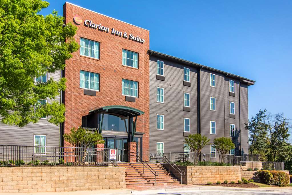 Clarion Inn & Suites Atlanta Downtown - featured photo