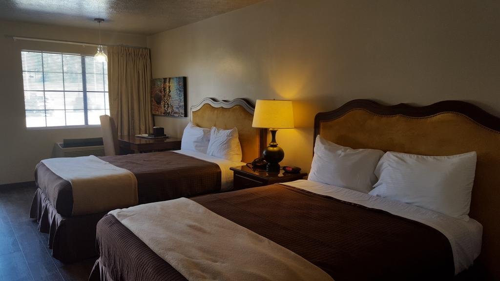 Rayburn Inn in Jasper, United States