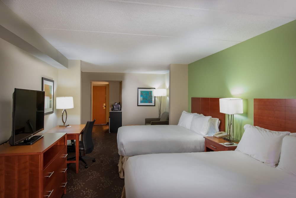 Holiday Inn Express Hotel & Suites Birmingham Irondale by IHG - photo 17