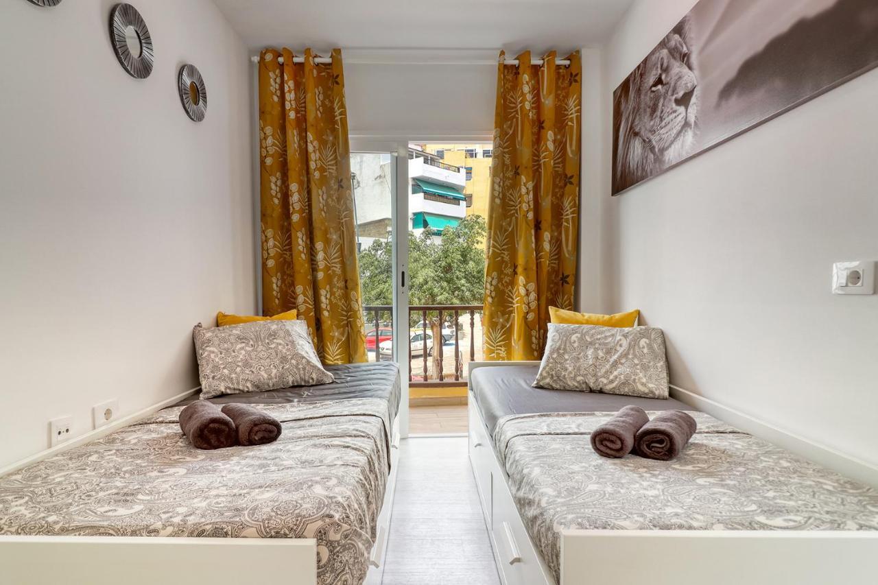 Cozy 3 bedrooms flat main square and beachfront — Arona — photo 4