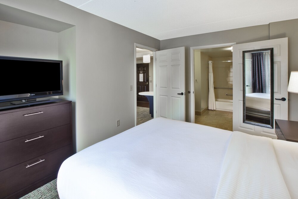 Staybridge Suites Cleveland Mayfield Heights Beachwood by IHG - photo 11