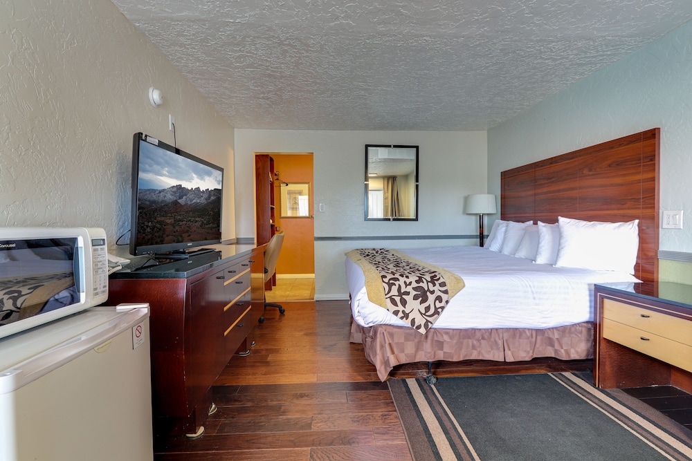 Sage Motel - photo 17