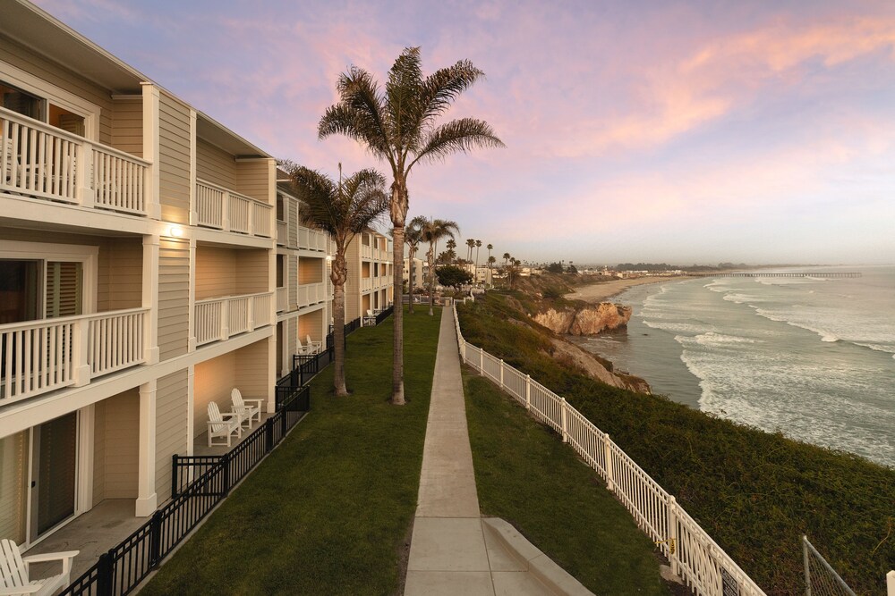 Pismo Lighthouse Suites — hotel in Pismo Beach