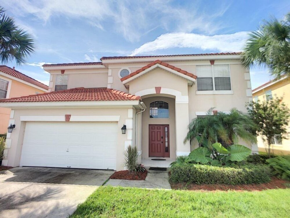 6 Br Pool and Spa Home in Aviana Resort - featured photo