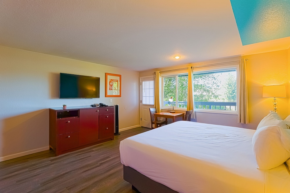 Coast River Inn by OYO Seaside - photo 39