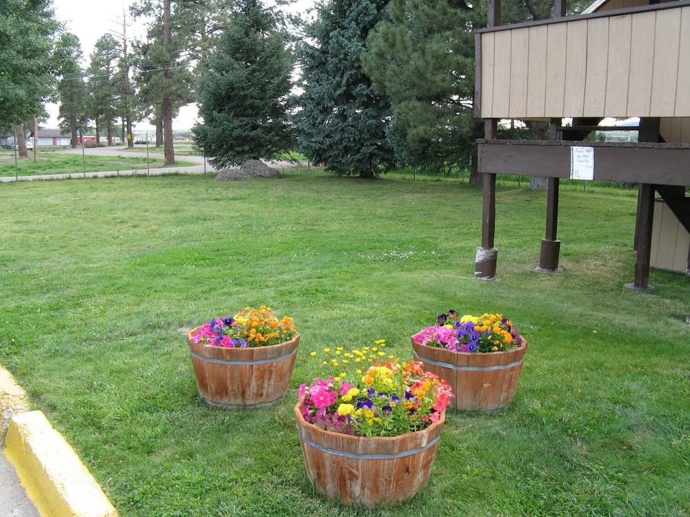 Branding Iron Motel - photo 20