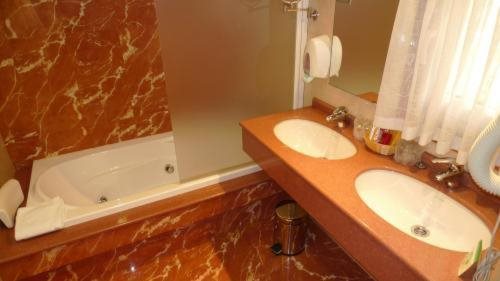 Doade - carbon neutral hotel in Cangas Do Morrazo
